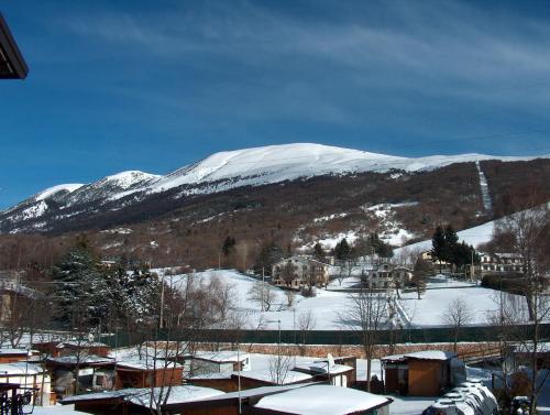 Hotel Edelweiss San Zeno di Montagna Exterior foto